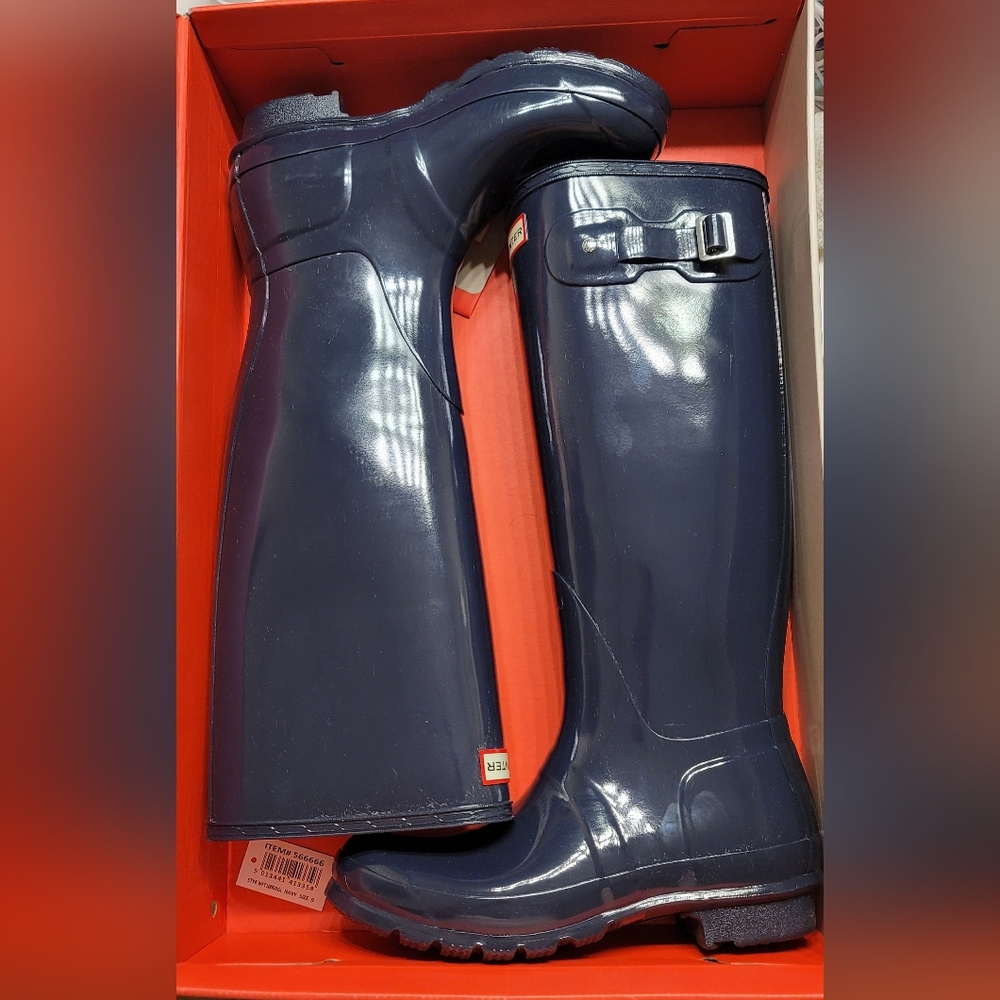 BNIB, Hunter Navy Blue Tall Glossy Rubber Boots; Waterproof; Size 9